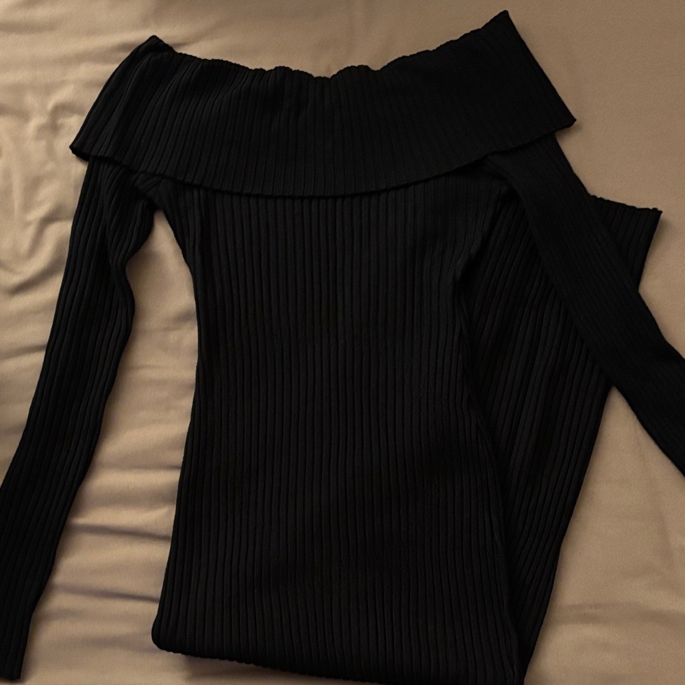 Black Off the Shoulder Bodycon Midi Dress